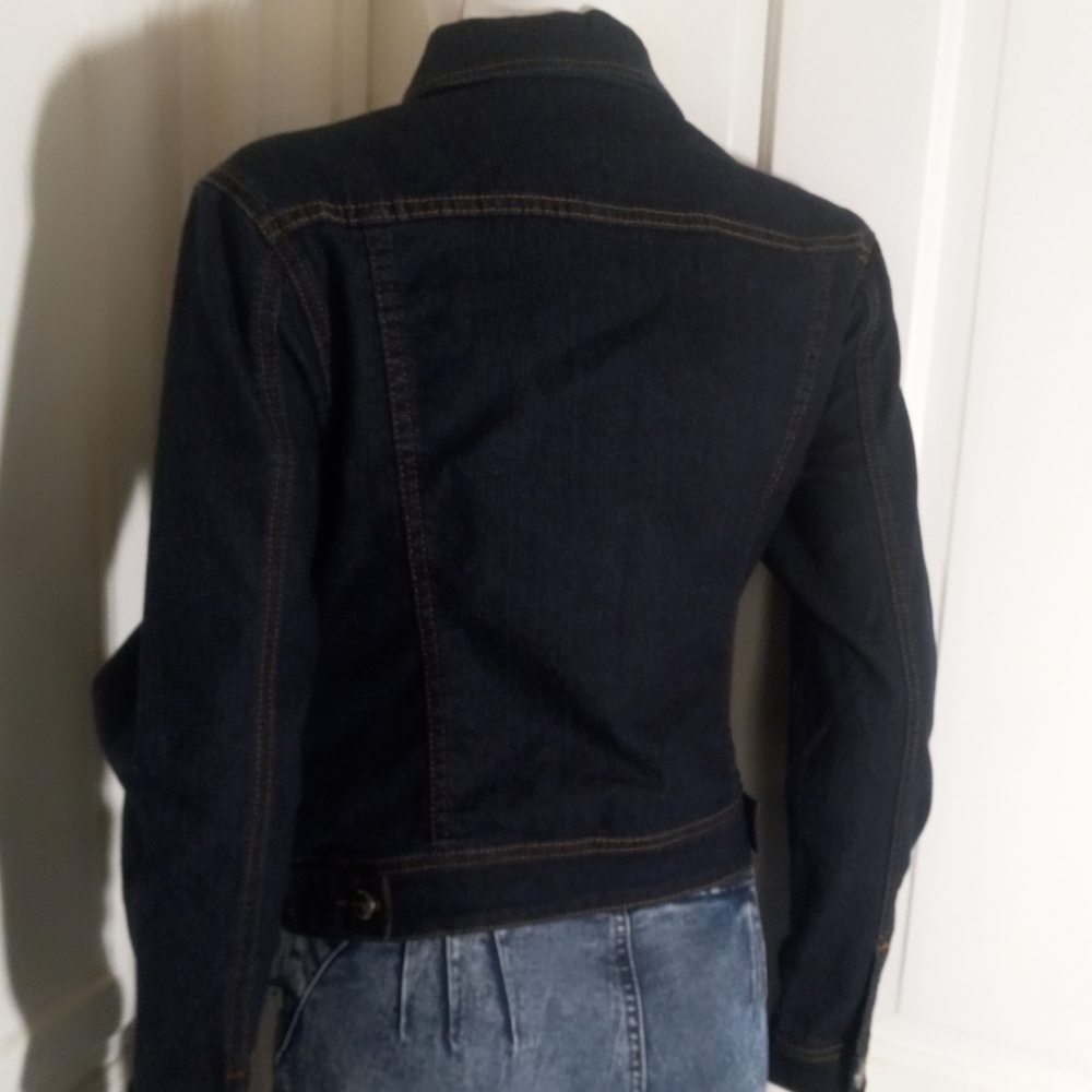 Jacket - Picture 4 of 4